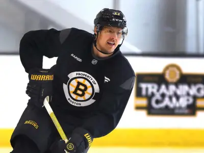 After an eventful week, Bruins’ Hampus Lindholm has ‘a lot to be thankful for’