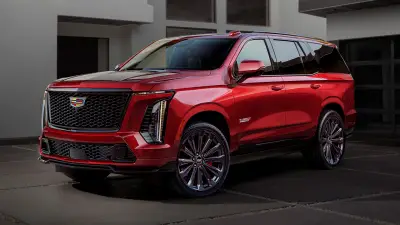 The Cadillac Escalade-V Is an Absurdly Luxurious, Fast and Expensive SUV