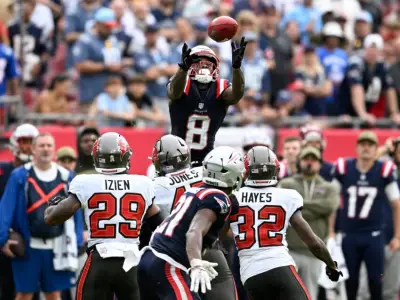 Stefon Diggs describes Patriots receiver room as ‘seven dogs, one bone’