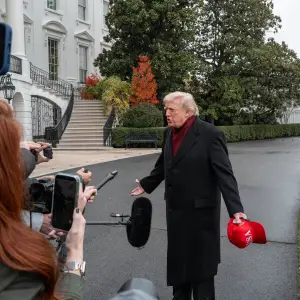 Trump Is Considering Push to Extend Obamacare Subsidies