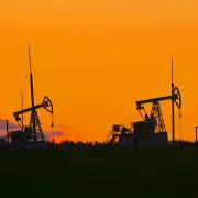 There’s a New Forecast for Peak Oil Demand. It’s Increasingly Cloudy.