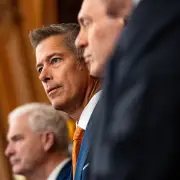 Transportation Dept. Threatens to Withhold Funds From N.Y. Over Noncitizen Licenses