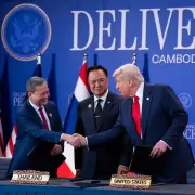 Trump Leans Into Showmanship on Day 1 of His Asia Trip