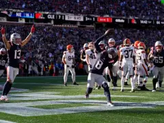 Stefon Diggs finally gets ‘long overdue’ first touchdown with Patriots