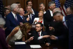 Democrats, in ‘Crisis,’ Bet the Midterms on the ‘We’re All Going to Die Act’