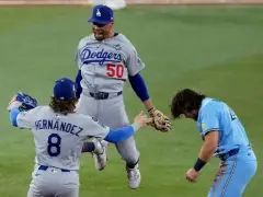 Pair of former Red Sox saves Dodgers to force Game 7 of World Series